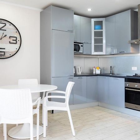 Soleado Apartamento Vistas Al Mar Los Cristianos 洛斯克里斯蒂亚诺斯 外观 照片