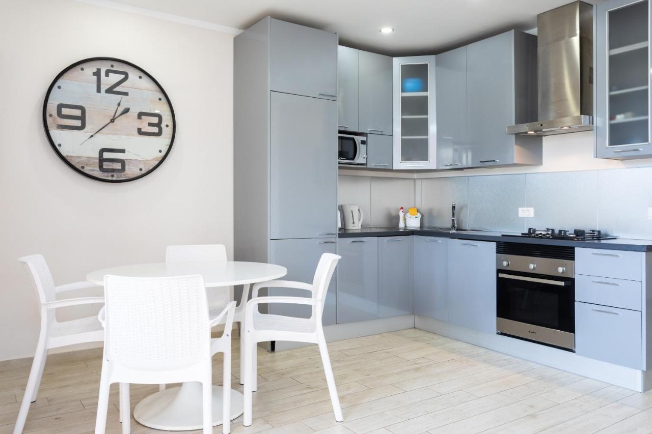 Soleado Apartamento Vistas Al Mar Los Cristianos 洛斯克里斯蒂亚诺斯 外观 照片
