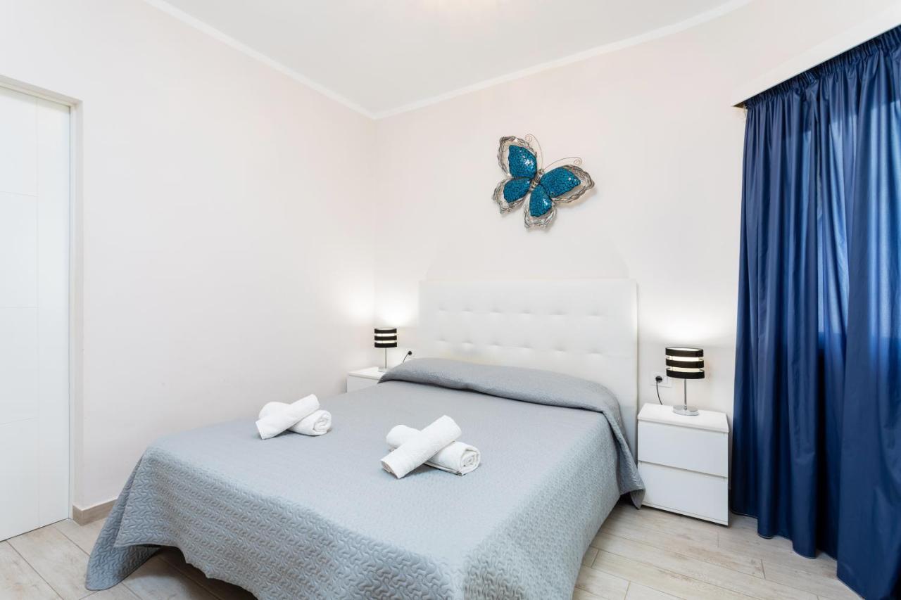 Soleado Apartamento Vistas Al Mar Los Cristianos 洛斯克里斯蒂亚诺斯 外观 照片