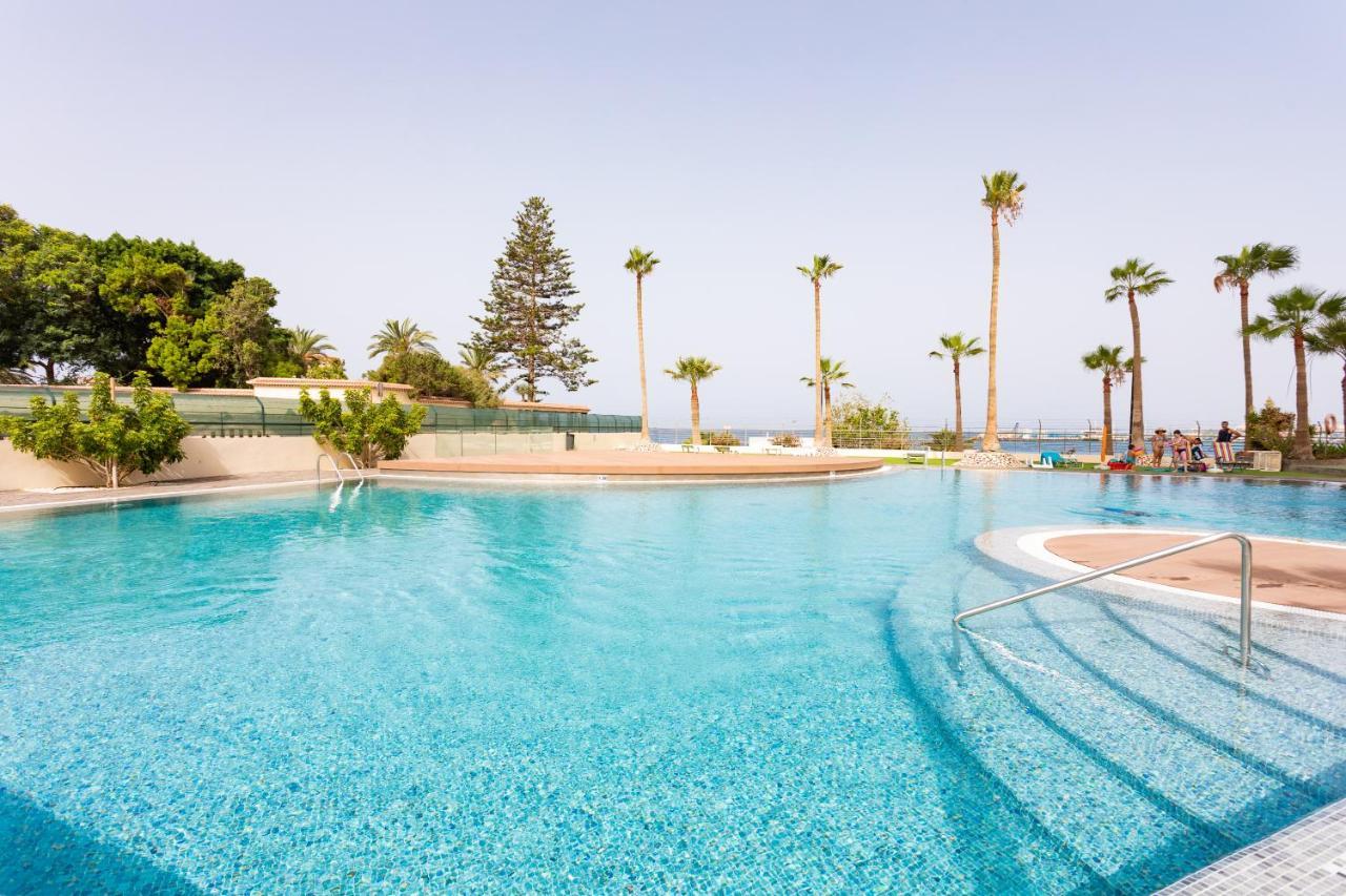 Soleado Apartamento Vistas Al Mar Los Cristianos 洛斯克里斯蒂亚诺斯 外观 照片